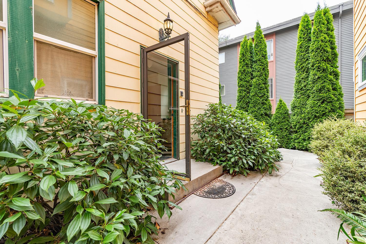 Вилла Charming Capitol Hill Craftsman Сиэтл Экстерьер фото