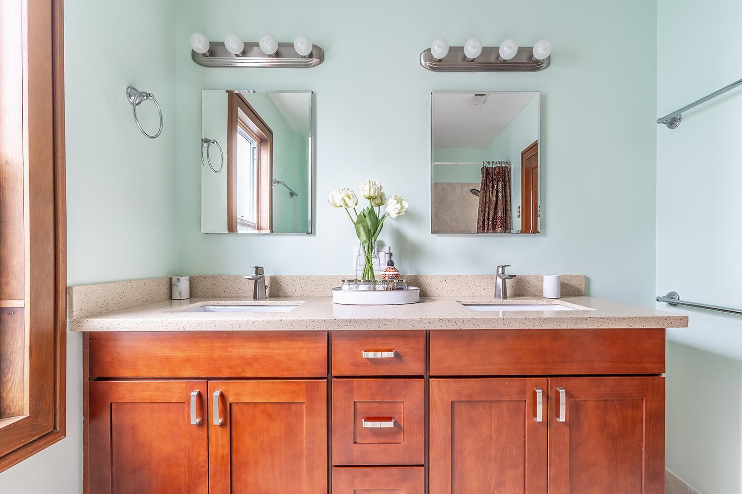 Вилла Charming Capitol Hill Craftsman Сиэтл Экстерьер фото